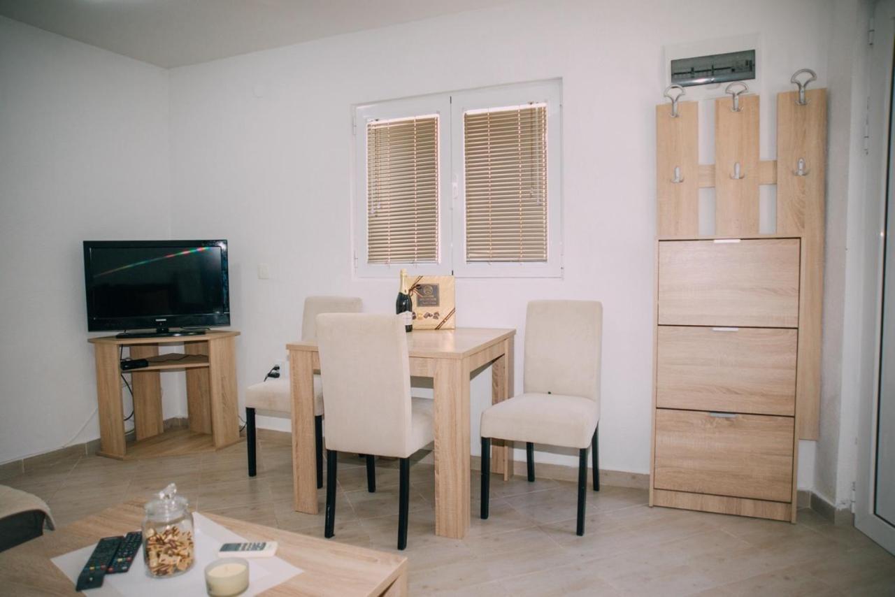 Lovely Apartment Moki Near The Center 科托尔 外观 照片